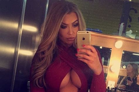 lauren goodger shares boobie bed selfie as she enjoys her own company mirror online