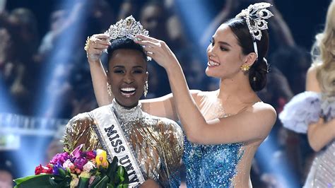 Miss South Africa Zozibini Tunzi Crowned Miss Universe