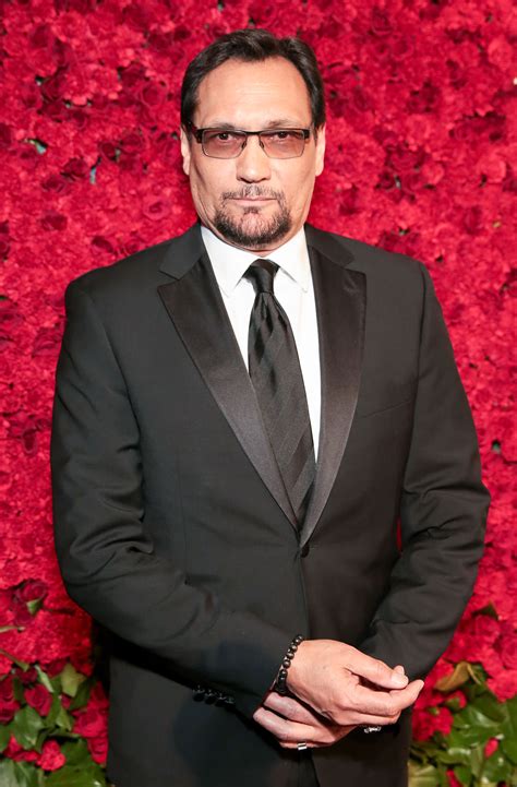 jimmy smits shares   video  explains   advocates  cancer research
