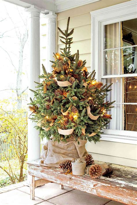festive christmas tree garland ideas