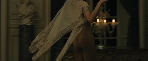 Natalia Vodianova Desnuda En Belle Du Seigneur