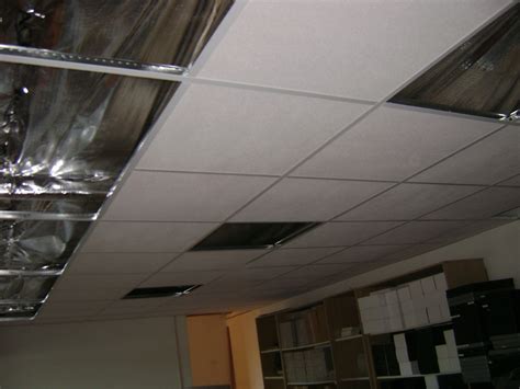 dalle faux plafond  isolante dalle faux plafond isolante dalles pour faux plafond