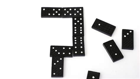 dominoes rules scoring  pastimes