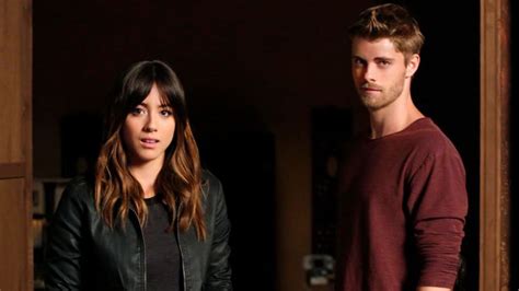 Agents Of Shield Chloe Bennet And Luke Mitchell On Inhuman