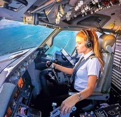 Female Pilot Female Pilot Airplane Pilot Female Pilots