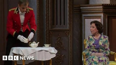 Queen Gets Russian Stage Makeover In The Audience Bbc News