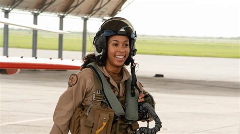 madeline swegle becomes navy s first black female fighter pilot