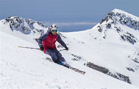 sierra nevada   km  open pistes      ski season
