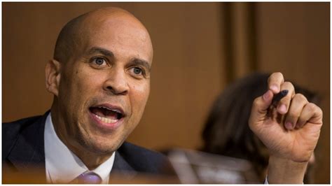 Watch Cory Booker Is Withholding Judgement On Smollett