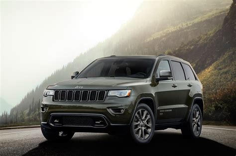 jeep grand cherokee improves mpg adds engine stop start