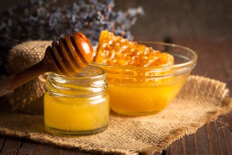Raw Honey Vs Processed Honey Paleohacks Blog
