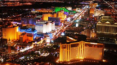 las vegas strip loses  major acts including    biggest thestreet