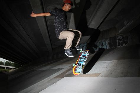 kickflip skateboard    everskate
