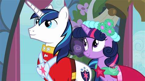 Image Twilight And Shining Armor S2e26 Png My Little