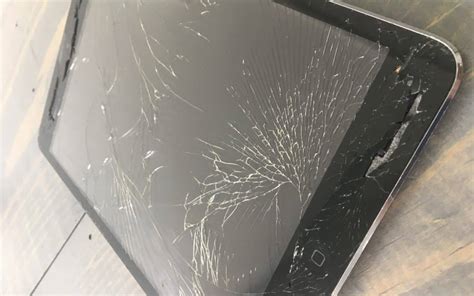 cracked ipad screen repair  detroit irepairmotown ipad repair