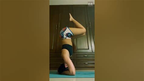 prajakta koli hot workout hot yoga sexy thighs navel show prajaktakoli viral