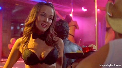 Crystal Lowe Nude Sexy The Fappening Uncensored Photo