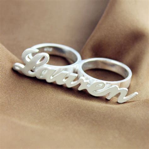 silver fergie style two finger ring