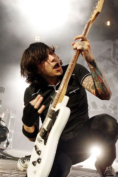 My Chemical Romance S Frank Iero Seriously Injured And Hospitalised