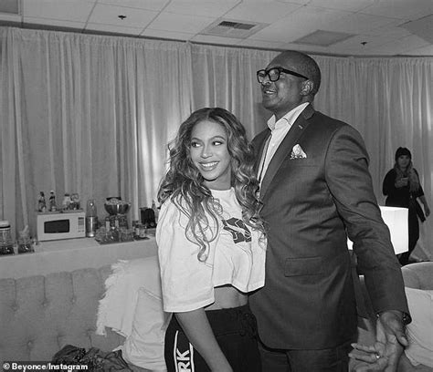 beyonce posts rare photo with her dad backstage following years of a rumored rocky relationship