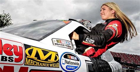 25 Female Race Car Drivers From Around The World Female Race Car