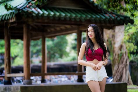 4k Asian Bokeh Shorts Singlet Brunette Girl Hd Wallpaper Rare