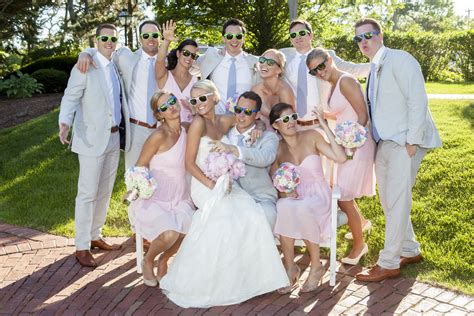 5 things to consider when choosing your bridal party