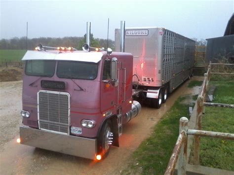 freightliner  axle bull hauler big rig trucks  trucks quick pics freightliner trucks