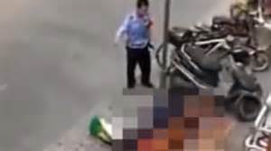 Chinese Couple Caught Having Sex In The Street But Carry On Anyway