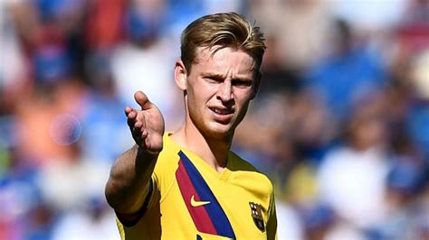 barcelona frenkie de jong  complete midfielder marca  english
