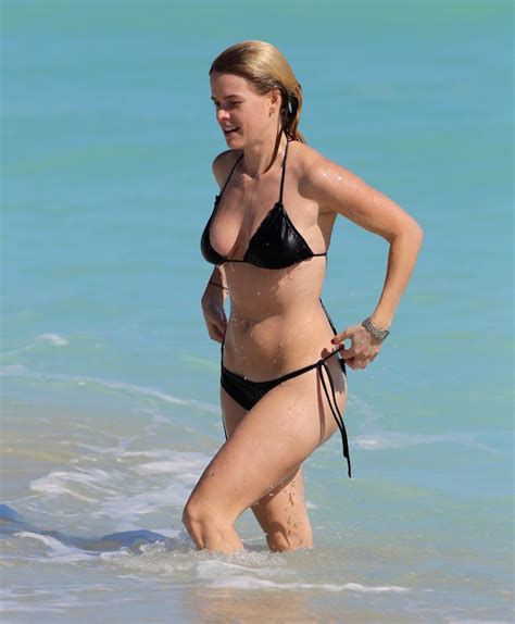 British Actress Alice Eve Shows Off Her Bikini Body In