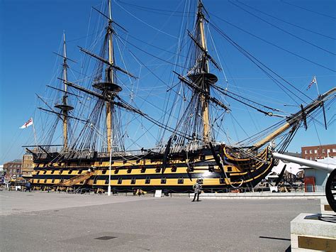 hms victory  oldest naval ship   commission   world