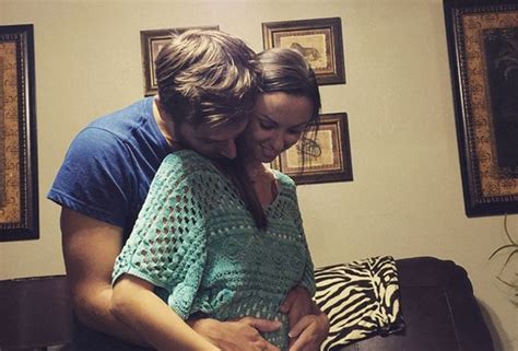 Wtf Watch This Husband Surprise His Wife With Big News That She’s