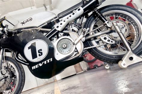seeley norton building a vintage racing motorcycle megadeluxe