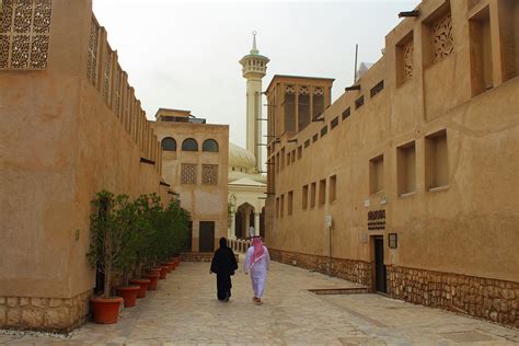 historical places  dubai hatta village al fahidi  mybayut