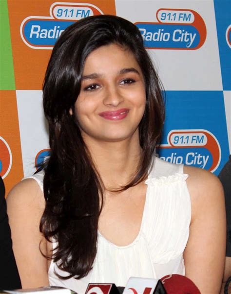daily hacking trick alia bhatt hot and sexy hq pictures