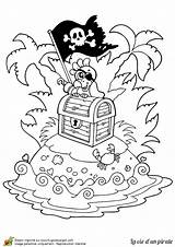 Coloriage Coffre Colorier Perroquet Trésor Aux Coloriages île Hugolescargot Les Piraat Trésors Kiezen Toute Piraten Vacances Activiteiten Enregistrée sketch template