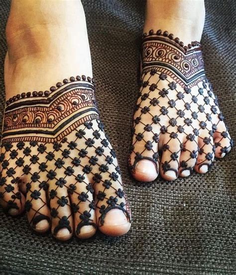 Pin By Moina On Henné Wedding Mehndi Designs Legs