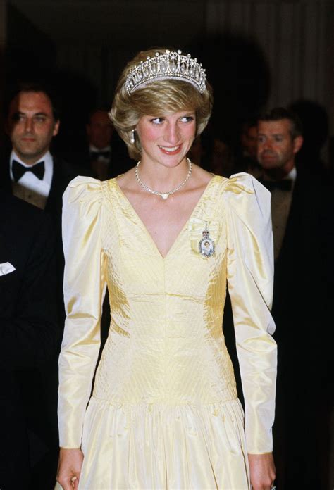 Princess Diana S Best Fashion Moments Princess Di S Style Timeline