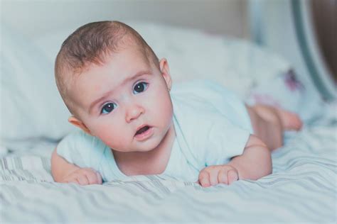 experts   babies born  big heads    chance