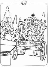 Cendrillon Carrosse Princesse Coloriages Dans Carosse Transport Charmant Satisfaisant Amusant Azcoloriage sketch template