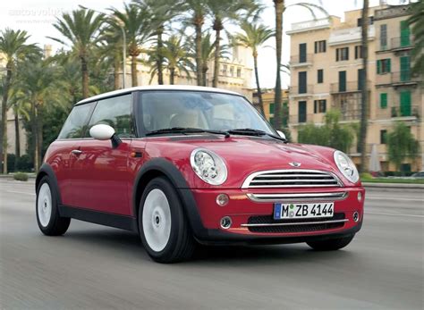 mini hatch specs