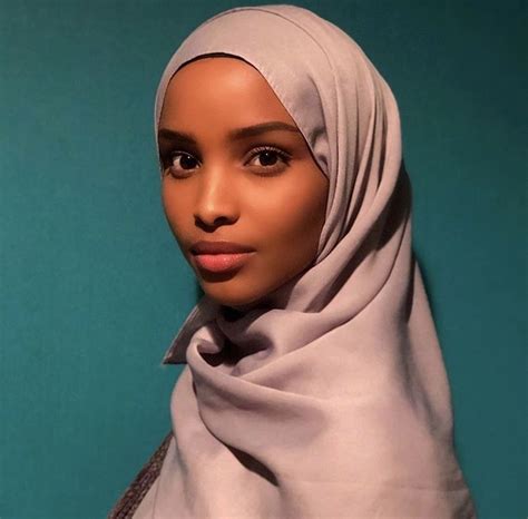 Somali Woman Love Her Features Women Beautiful Muslim Women
