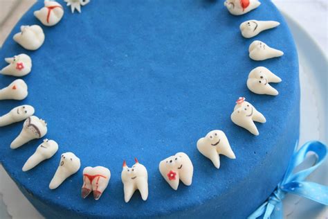 dentist cake