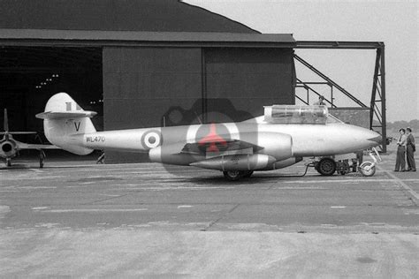 wlv gloster meteor  raf west malling  air photographic