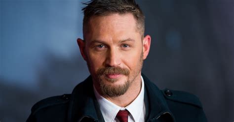 taboo star tom hardy thinks he s got dad flab and bow legs metro news