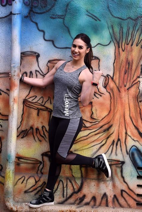 lauren gottlieb in a tight pant shows her v shape pussy and ass hot photos page 4 spicy