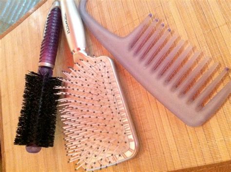 clean  hair brushes fashion pulse daily