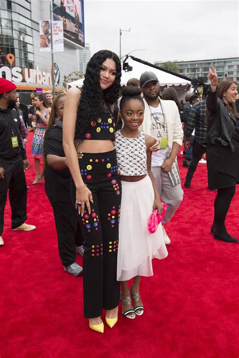 see all the hottest looks from the 2015 radio disney music awards