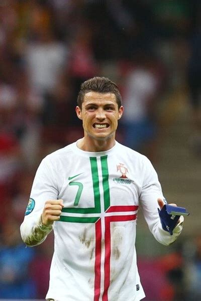 Foto Macam Macam Gaya Rambut Cristiano Ronaldo Kemoceng